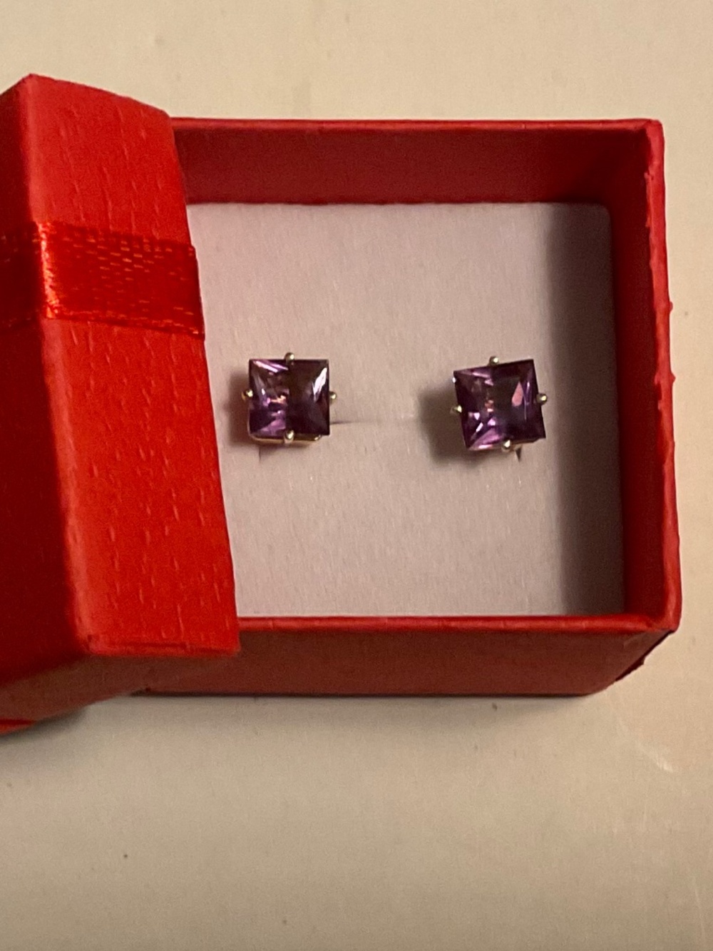 14K Solid Yellow Gold Purple Amethyst Square Cut Stud Earrings